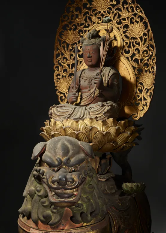 八字文殊菩薩騎獅像